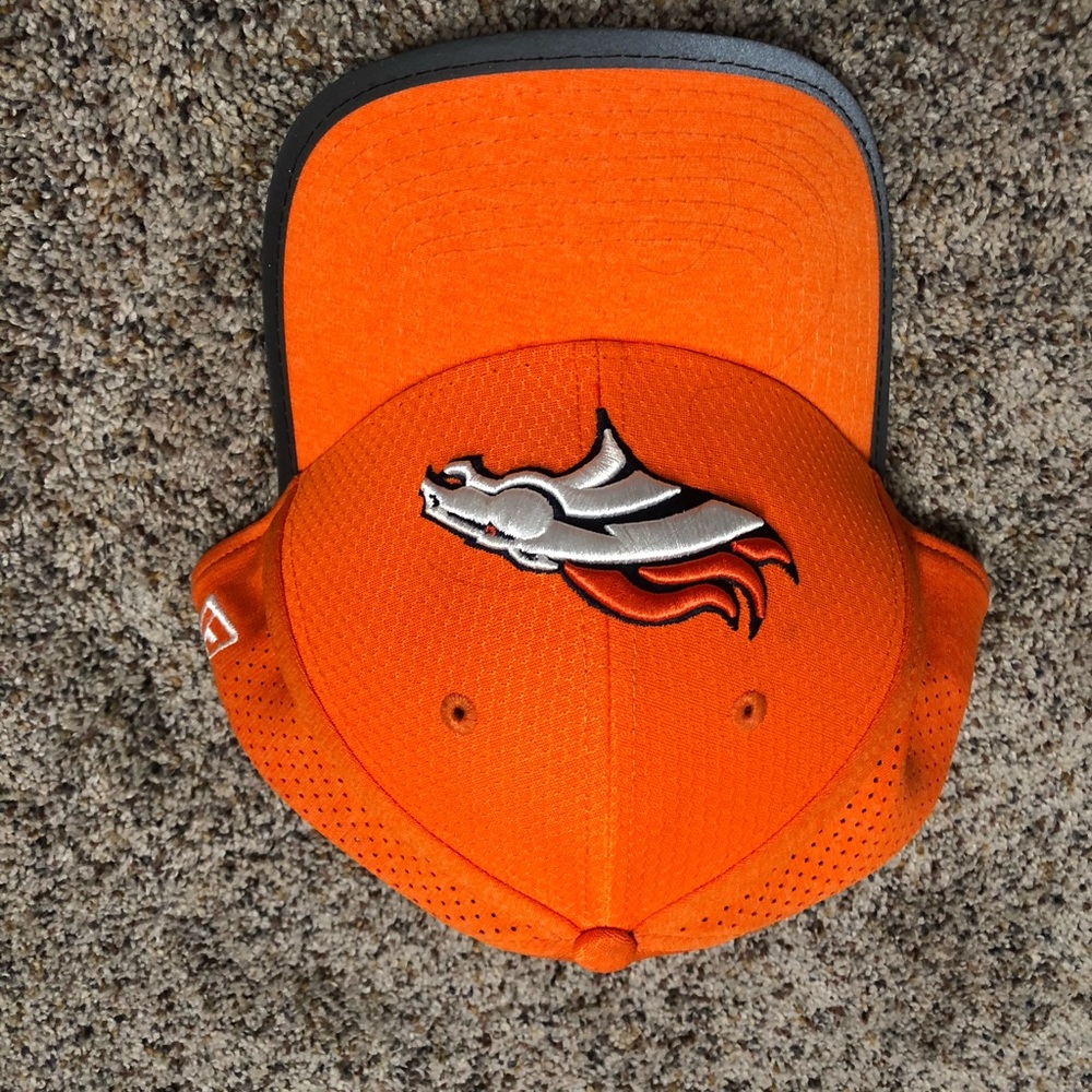 New Era Broncos hat